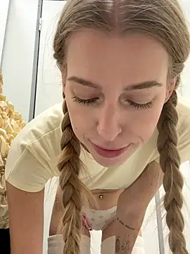 kira_mia's cam snapshot