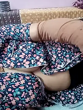 shivani_77777's cam snapshot