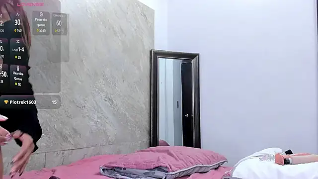 cinthya_10's cam snapshot