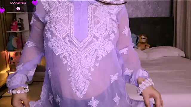 Khaleesiiii's cam snapshot