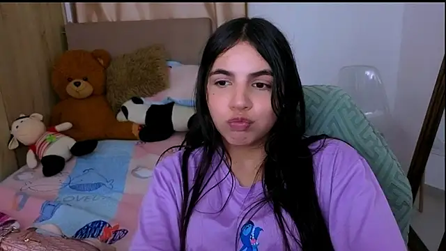 _elenna's cam snapshot