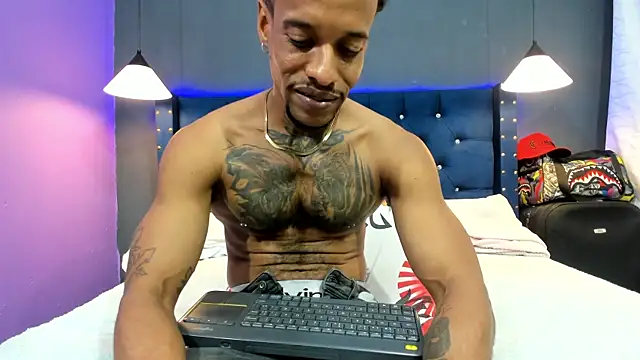 Salomon_koude live sex cam