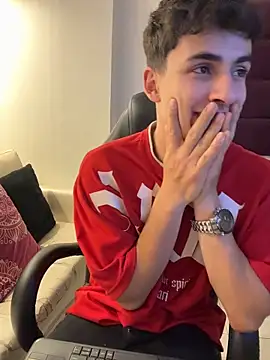 AdrianRinaldi live sex cam