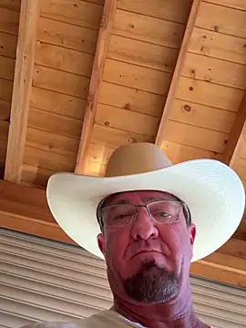 sluttydylan live sex cam