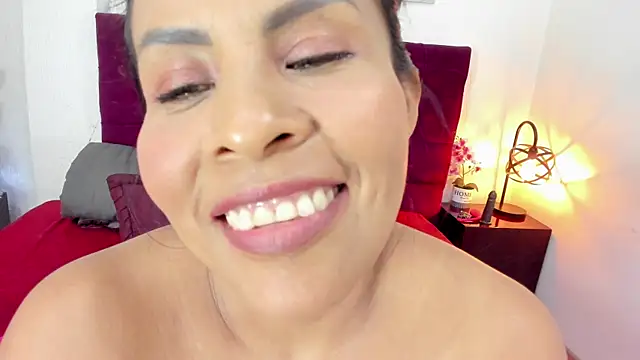 Anthonelaa__'s cam snapshot