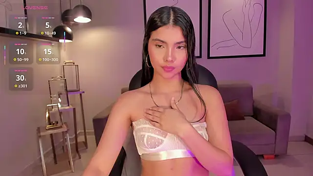 MiaLaurence's cam snapshot