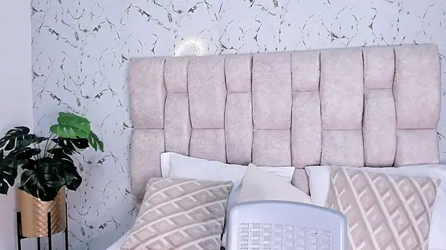 MadisonnLee's cam snapshot