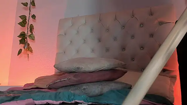 Isabella_Flowers's cam snapshot