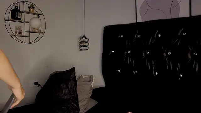 Antonella_RiosFG's cam snapshot