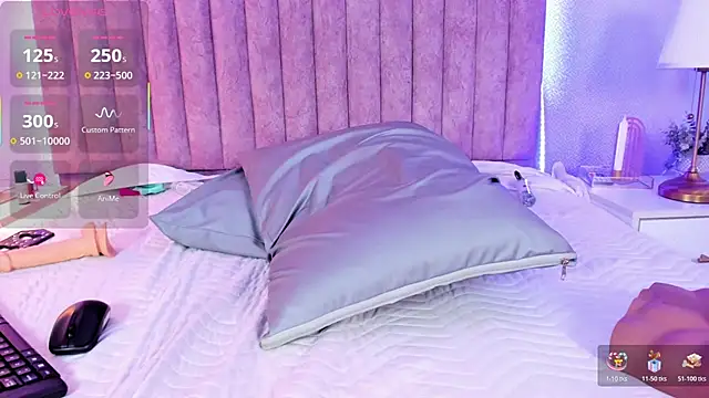 ShaylaDavis's cam snapshot