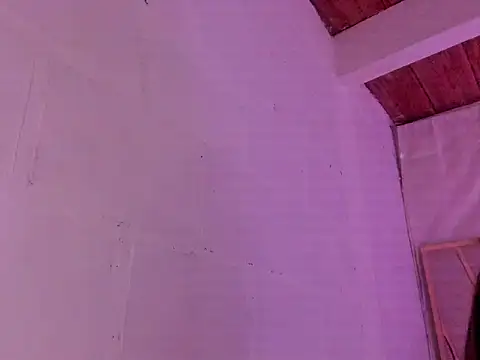 Julia-Blair's cam snapshot