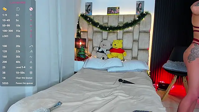 little_sophie18's cam snapshot