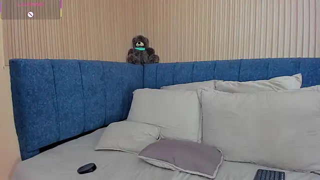 angel_ponce's cam snapshot