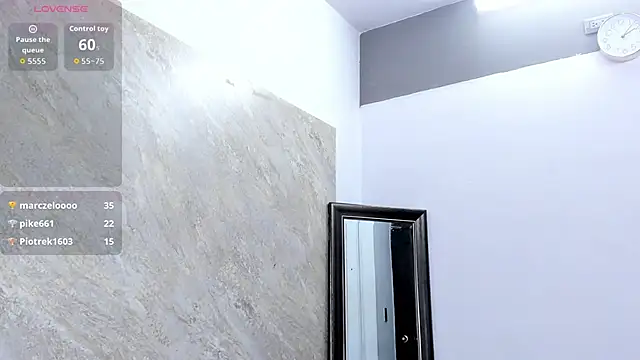 cinthya_10's cam snapshot