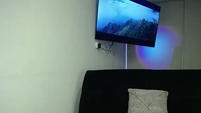 ZoeKuipers13's cam snapshot