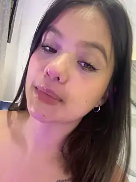 thamiina_'s cam snapshot