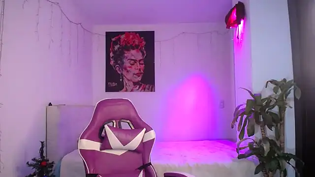 esmeraldaa230's cam snapshot