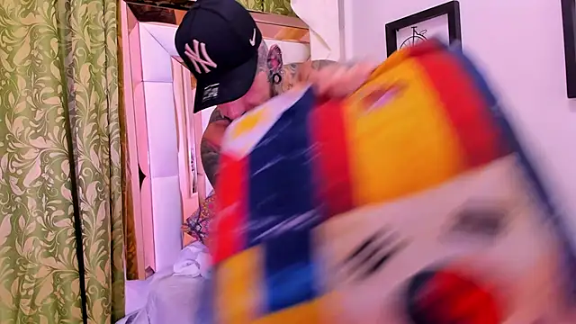 dilan_scootk_'s cam snapshot