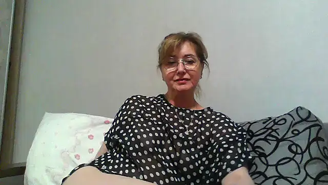 IrynaMolbertx live sex cam