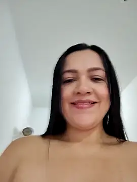 LindaSalo33's cam snapshot