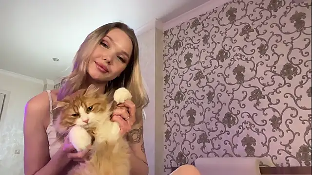 Amelly_04Sun's cam snapshot