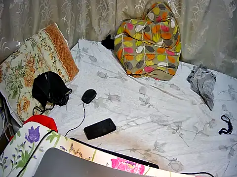 happy_sonia's cam snapshot