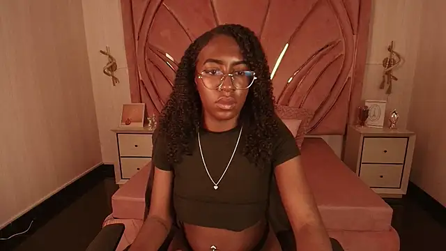 Qeen_blackk's cam snapshot