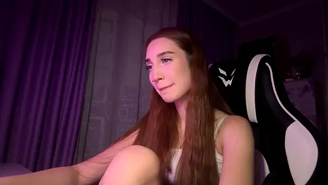 HollyPaw's cam snapshot