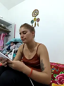 Scarlett-Leh's cam snapshot