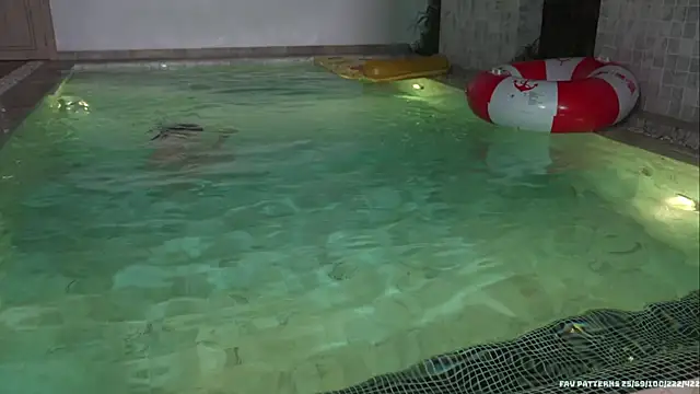 LIttle_Rina_ live sex cam