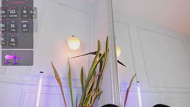 Jazmiinee's cam snapshot