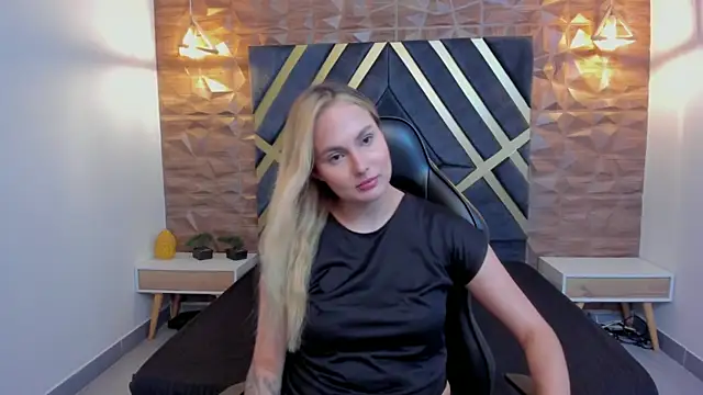 Emmaa_white_'s cam snapshot