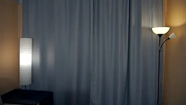 ToyaPletz's cam snapshot