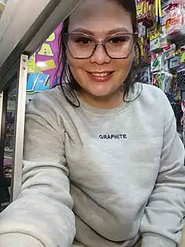 Vale_Saenzz live sex cam