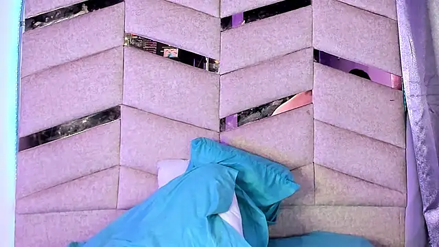 MadissonLee__'s cam snapshot