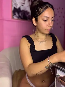 Alaska_euphoria's cam snapshot