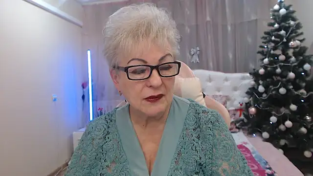 KayleSmoll's cam snapshot