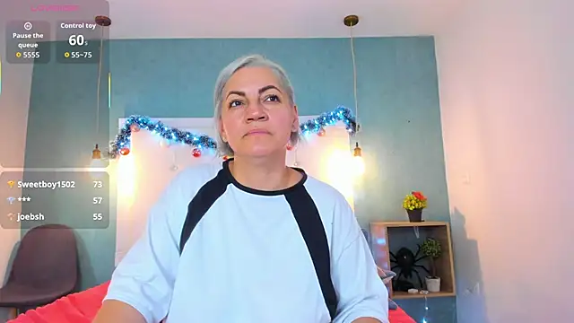 Heidy_milf's cam snapshot