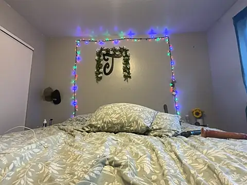 JizzyJazzunleashed's cam snapshot