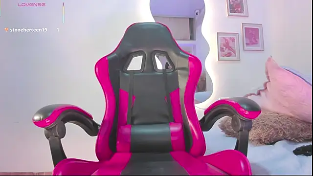 Miss_JulietaShadow's cam snapshot