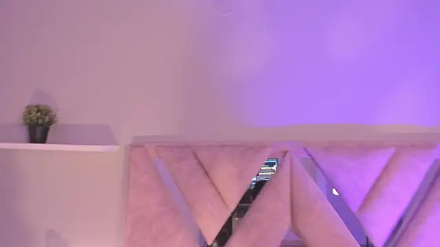 lyalee's cam snapshot