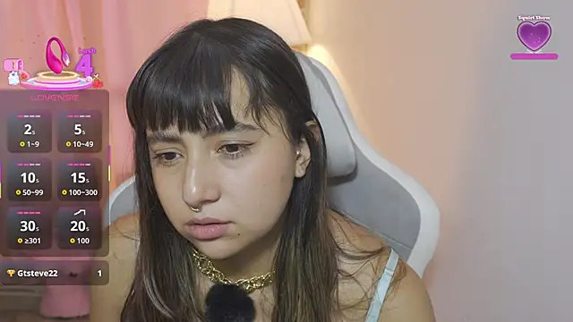 emitaa17228o live sex cam