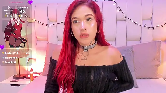 SkinnyFoxy's cam snapshot