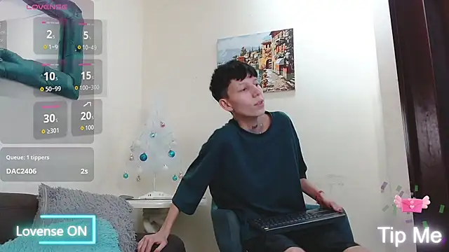 LiamBrown09's cam snapshot