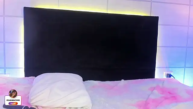 mac-sara's cam snapshot