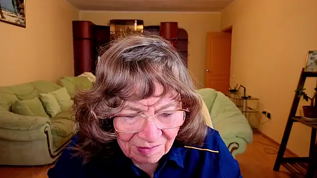 Betty_Brick's cam snapshot