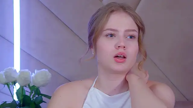 SelinSwarovski's cam snapshot