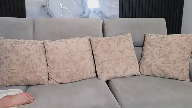 antonella_owenn's cam snapshot