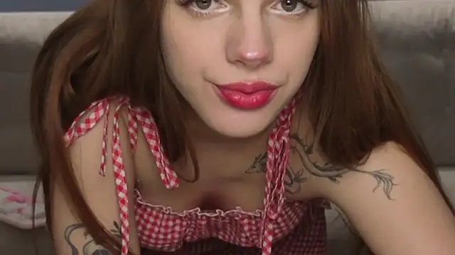 AliceDelaney's cam snapshot