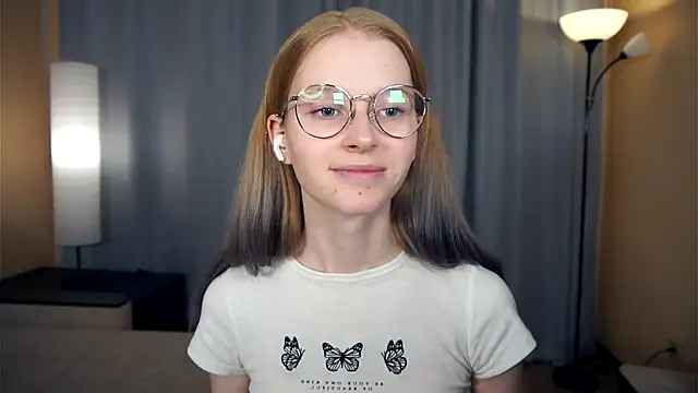 ToyaPletz's cam snapshot